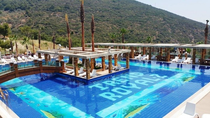 ЭЛИТНЫЕ КВАРТИРЫ В ПРЕСТИЖНОМ КОМПЛЕКСЕ В КУШАДАСЫ.