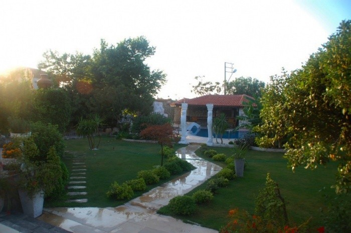 РОСКОШНАЯ ОТДЕЛЬНАЯ ВИЛЛА С ЧАСТНЫМ БАССЕЙНОМ В ЧЕШМЕ.