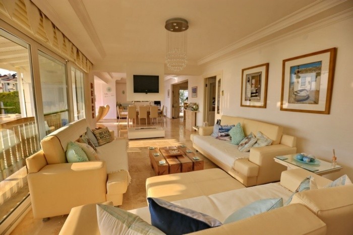 Dream Detached Villa With Private Pool