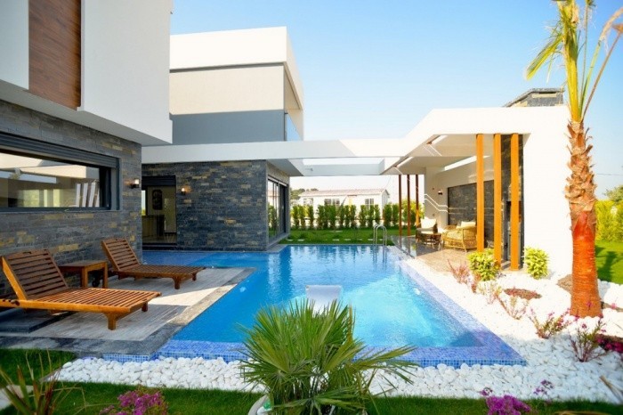 Luxury Detached Villas With Private Pool