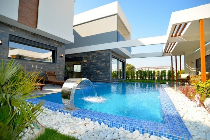 Luxury Detached Villas With Private Pool