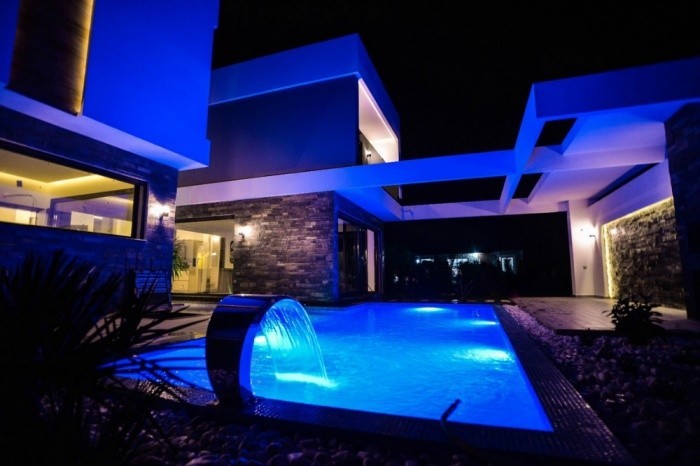 Luxury Detached Villas With Private Pool