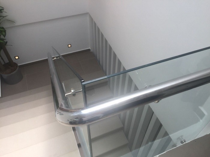 РОСКОШНАЯ ОТДЕЛЬНАЯ ВИЛЛА С ЧАСТНЫМ БАССЕЙНОМ В КУШАДАСЫ.