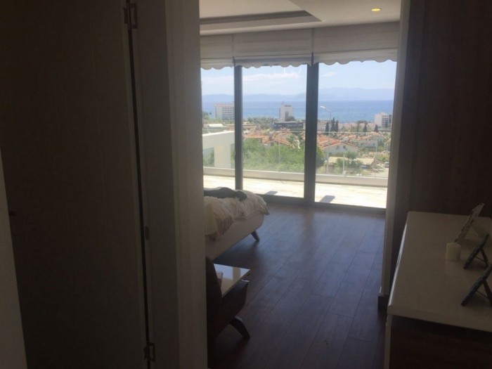 РОСКОШНАЯ ОТДЕЛЬНАЯ ВИЛЛА С ЧАСТНЫМ БАССЕЙНОМ В КУШАДАСЫ.