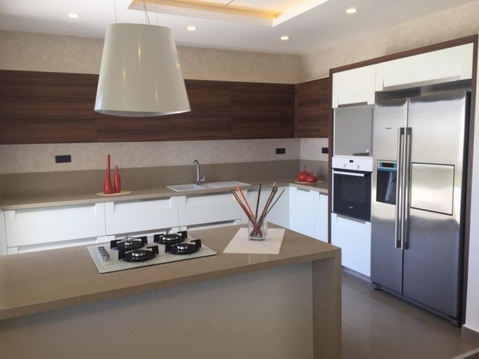 РОСКОШНАЯ ОТДЕЛЬНАЯ ВИЛЛА С ЧАСТНЫМ БАССЕЙНОМ В КУШАДАСЫ.