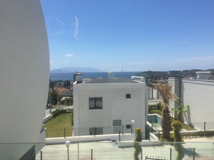 РОСКОШНАЯ ОТДЕЛЬНАЯ ВИЛЛА С ЧАСТНЫМ БАССЕЙНОМ В КУШАДАСЫ.