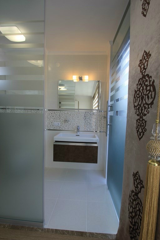 РОСКОШНАЯ ОТДЕЛЬНАЯ ВИЛЛА С ЧАСТНЫМ УЧАСТКОМ В КУШАДАСЫ.