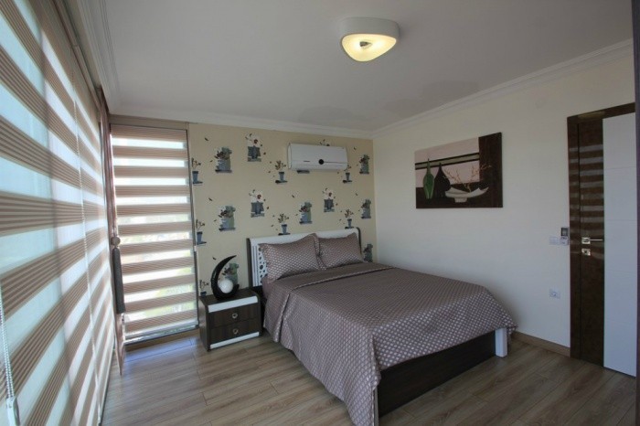 РОСКОШНАЯ ОТДЕЛЬНАЯ ВИЛЛА С ЧАСТНЫМ УЧАСТКОМ В КУШАДАСЫ.