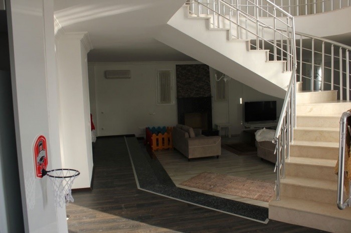 ОТДЕЛЬНАЯ ВИЛЛА С ЧАСТНЫМ БАССЕЙНОМ В КУШАДАСЫ.