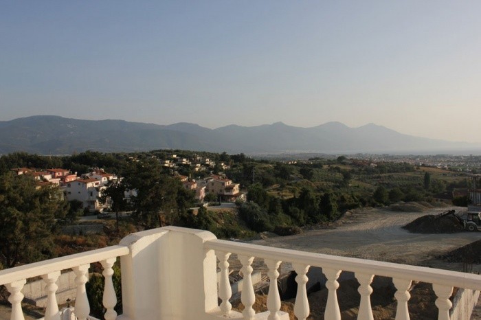 ОТДЕЛЬНАЯ ВИЛЛА С ЧАСТНЫМ БАССЕЙНОМ В КУШАДАСЫ.