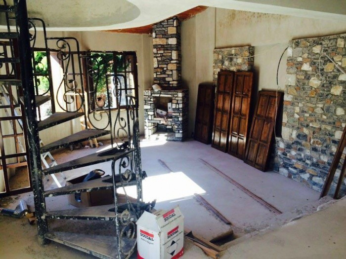 ОТДЕЛЬНАЯ ВИЛЛА ИЗ КАМНЯ С ЧАСНЫМ УЧАСТКОМ ПЛОЩАДЬЮ 4680 М2 В СЕЛЬЧУК.