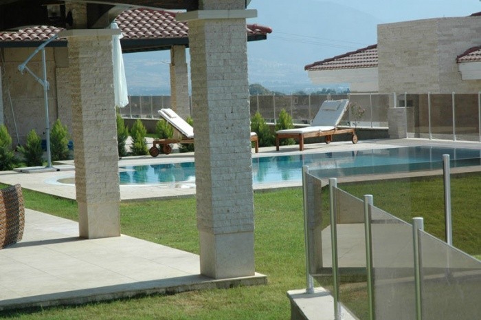 ОТДЕЛЬНАЯ ВИЛЛА С ВИДОМ НА МОРЕ В КУШАДАСЫ.