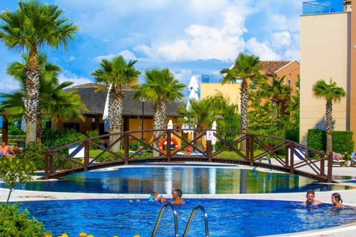 КВАРТИРА 2+1 В GOLF & SPA RESORT В КУШАДАСЫ.