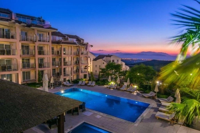 КВАРТИРА 2+1 В GOLF & SPA RESORT В КУШАДАСЫ.