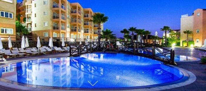 КВАРТИРА 2+1 В GOLF & SPA RESORT В КУШАДАСЫ.