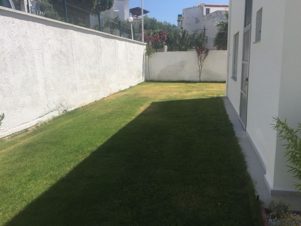 РОСКОШНАЯ ОТДЕЛЬНАЯ ВИЛЛА С ЧАСТНЫМ БАССЕЙНОМ В КУШАДАСЫ.