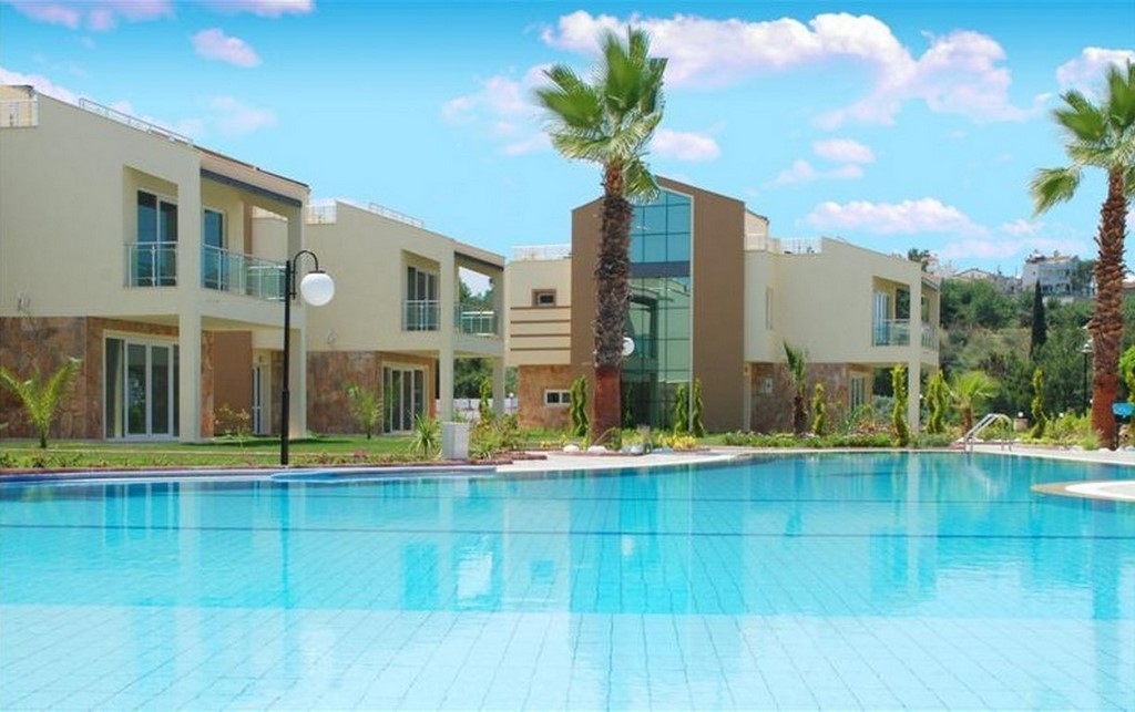 Detached Villas with Perfect Sea View in Kusadasi