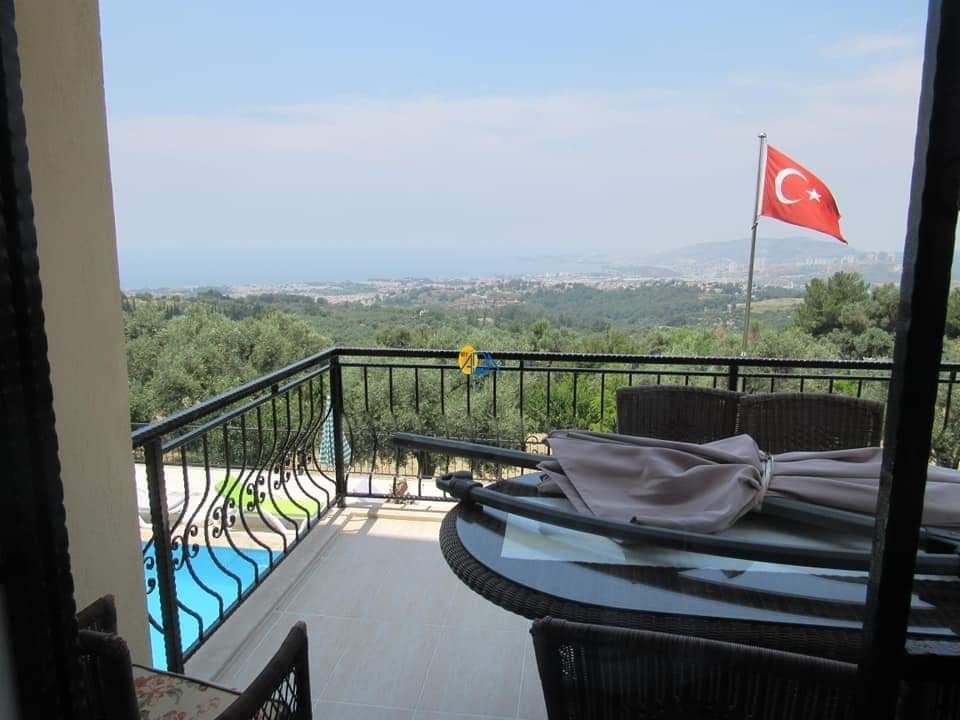 Very Private Farm House with Private Pool with 9.000m2 Land