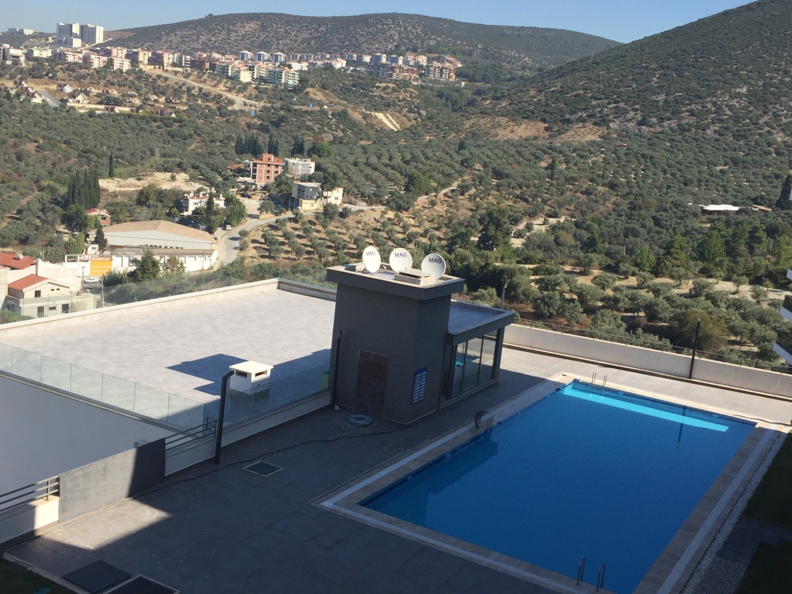 BRAND NEW 3 BEDROOMED RESIDENCE