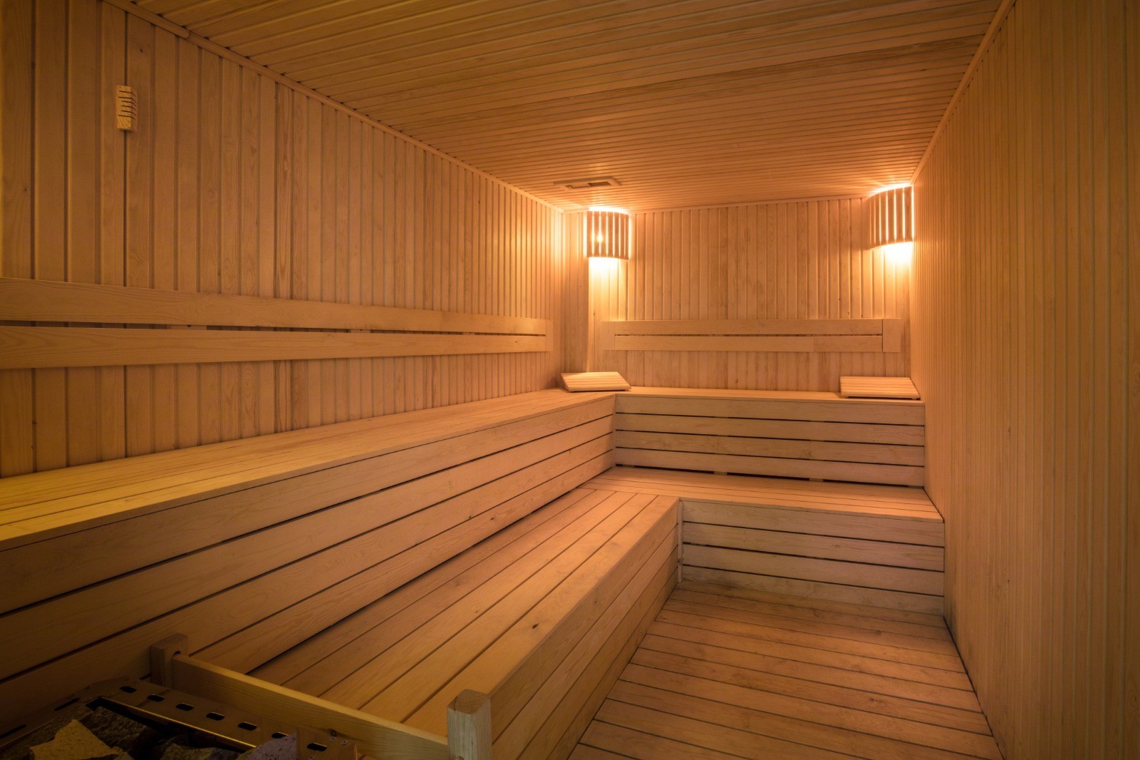 BRAND NEW 3 BEDROOMED RESIDENCE