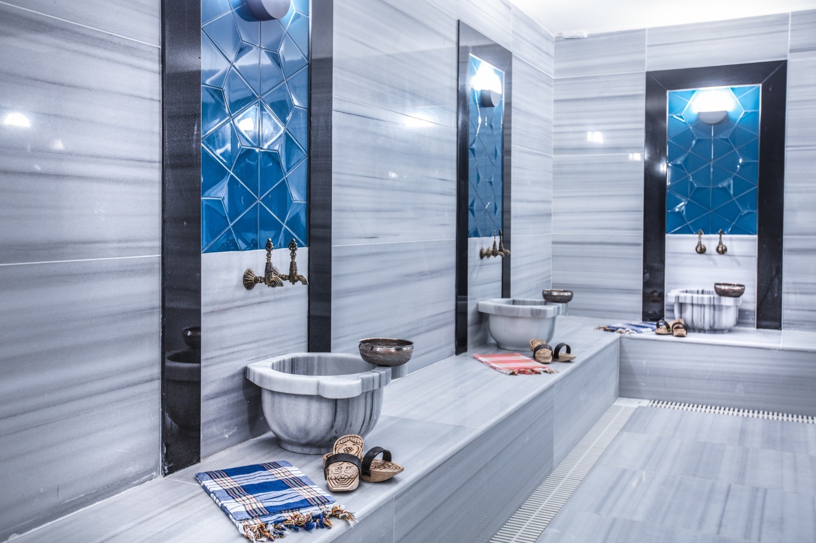 BRAND NEW 3 BEDROOMED RESIDENCE