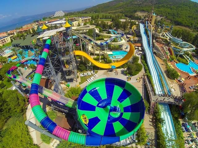 DETACHED LUXURY VILLA FOR SALE IN  KUSADASI LAKE WITH NATURE