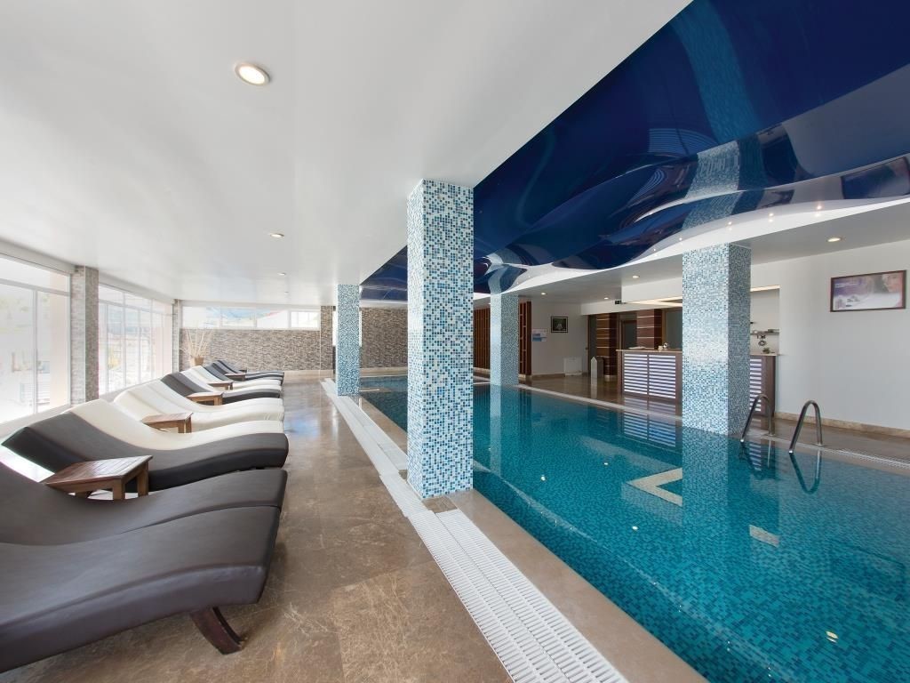 КВАРТИРА 2+1 В GOLF & SPA RESORT В КУШАДАСЫ.