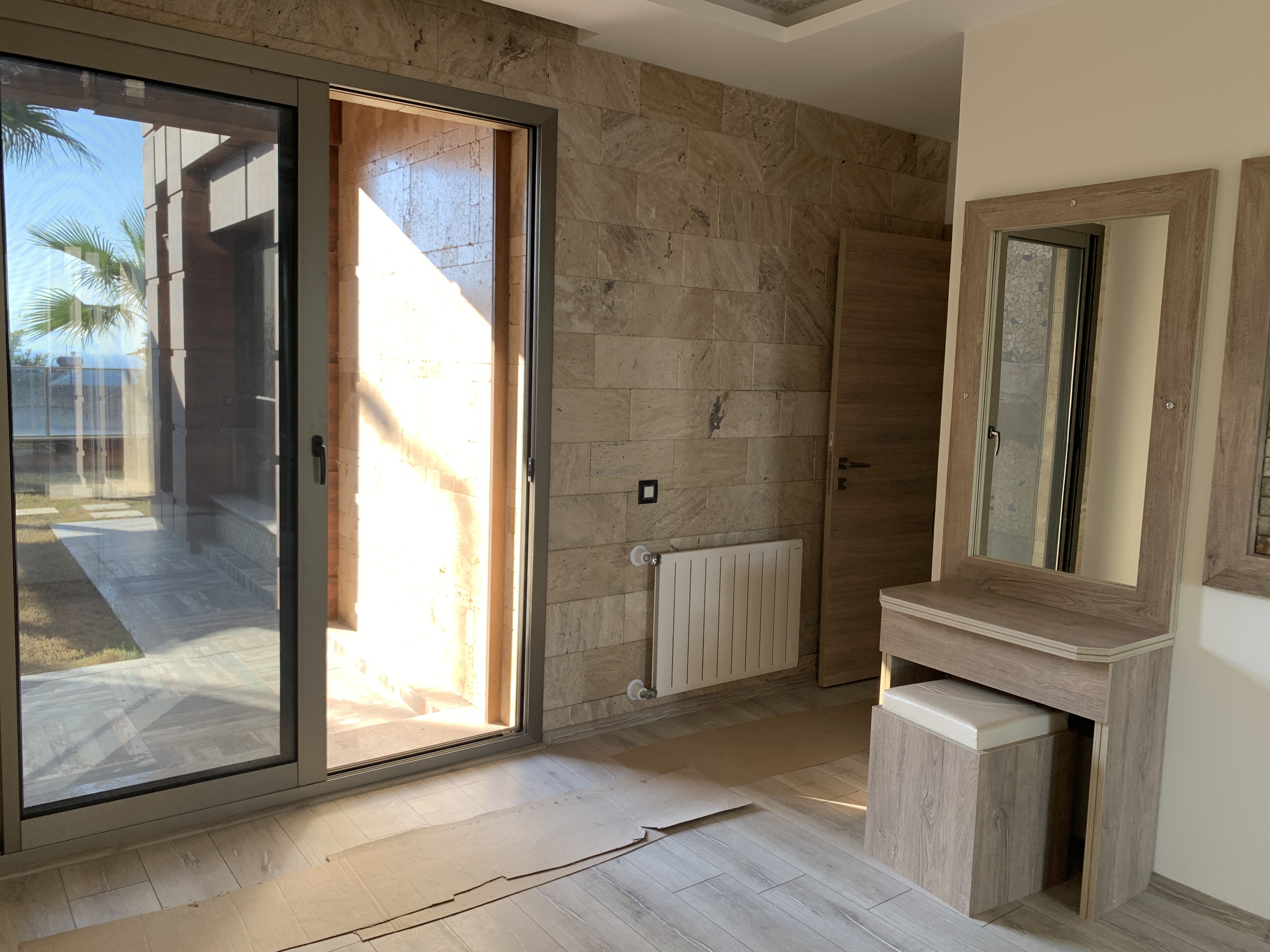 3 BEDROOMED  LUXURY RESIDENCE FOR SALE IN LADIES BEACH