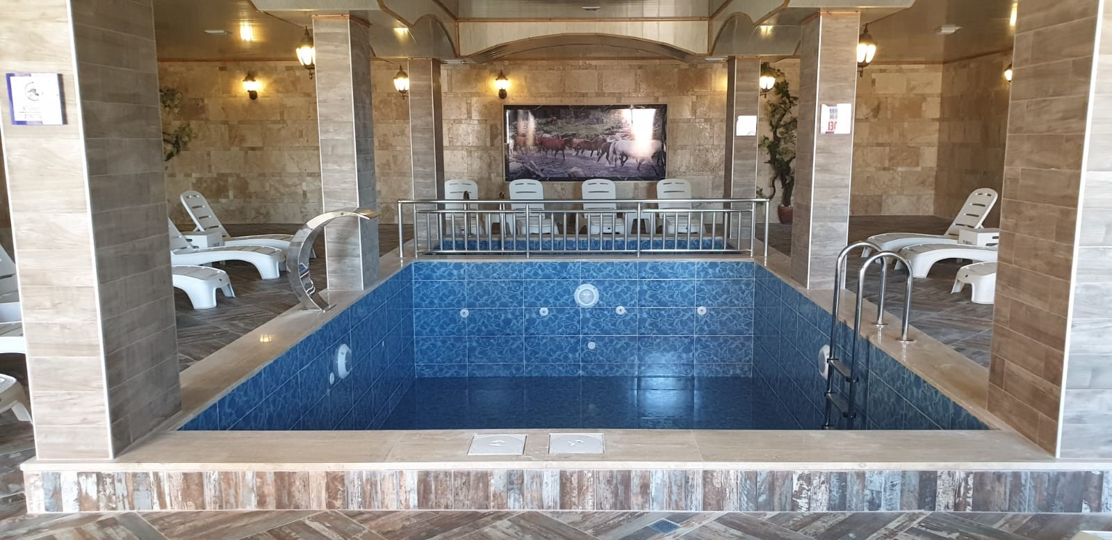 3 BEDROOMED  LUXURY RESIDENCE FOR SALE IN LADIES BEACH