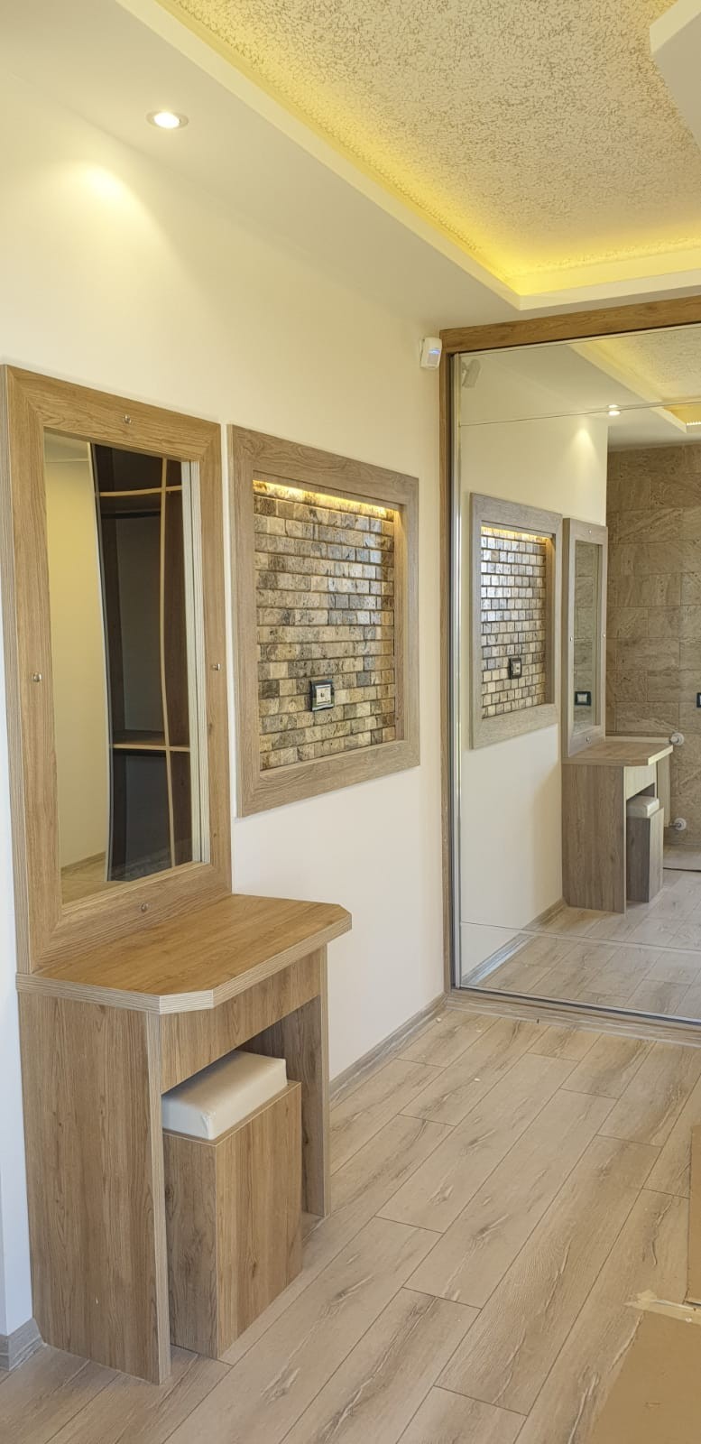 3 BEDROOMED  LUXURY RESIDENCE FOR SALE IN LADIES BEACH