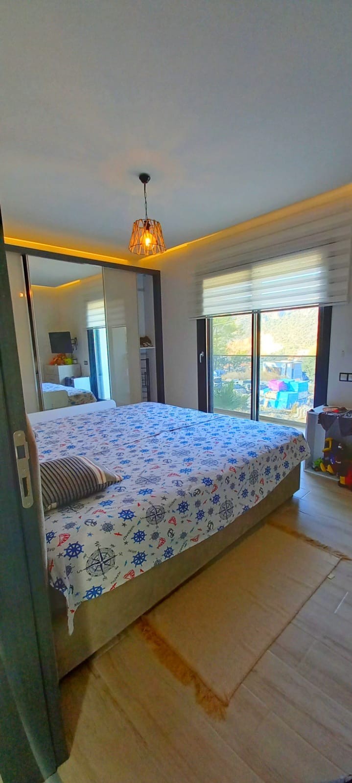 ОТДЕЛЬНАЯ ВИЛЛА С ЧАСТНЫМ БАССЕЙНОМ В ЦЕНТРЕ ГОРОДА КУШАДАСЫ.