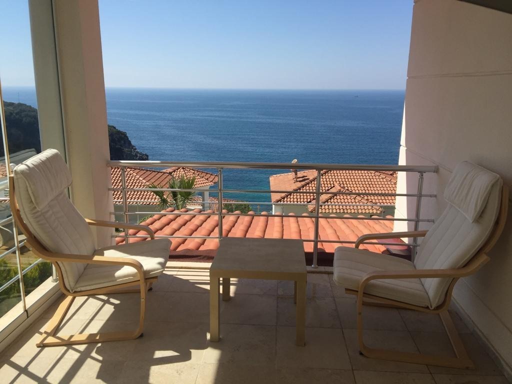 KUSADASI MARINA BEACH FRONT VILLA FULLY FURNISHED !