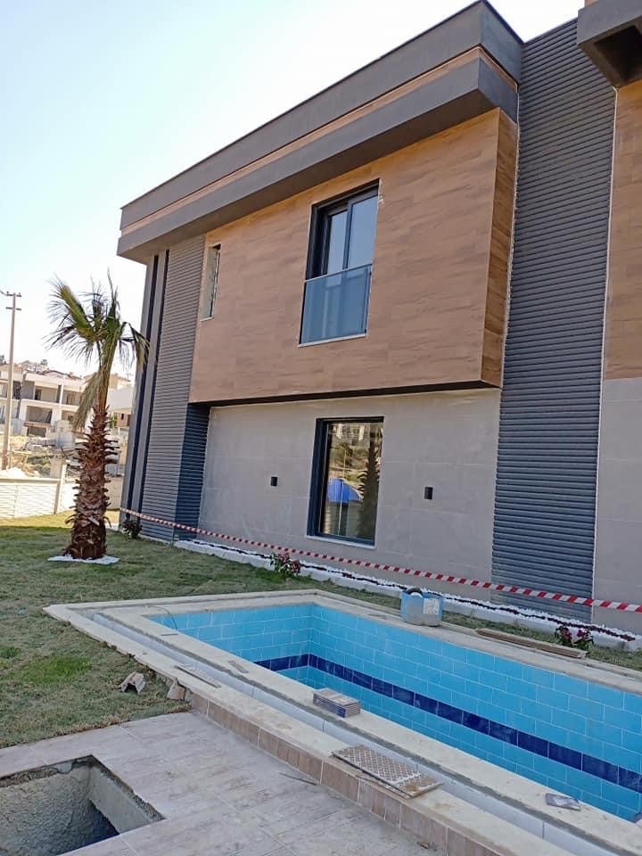 ОТДЕЛЬНАЯ ВИЛЛА С ЧАСТНЫМ БАССЕЙНОМ В КУШАДАСЫ.