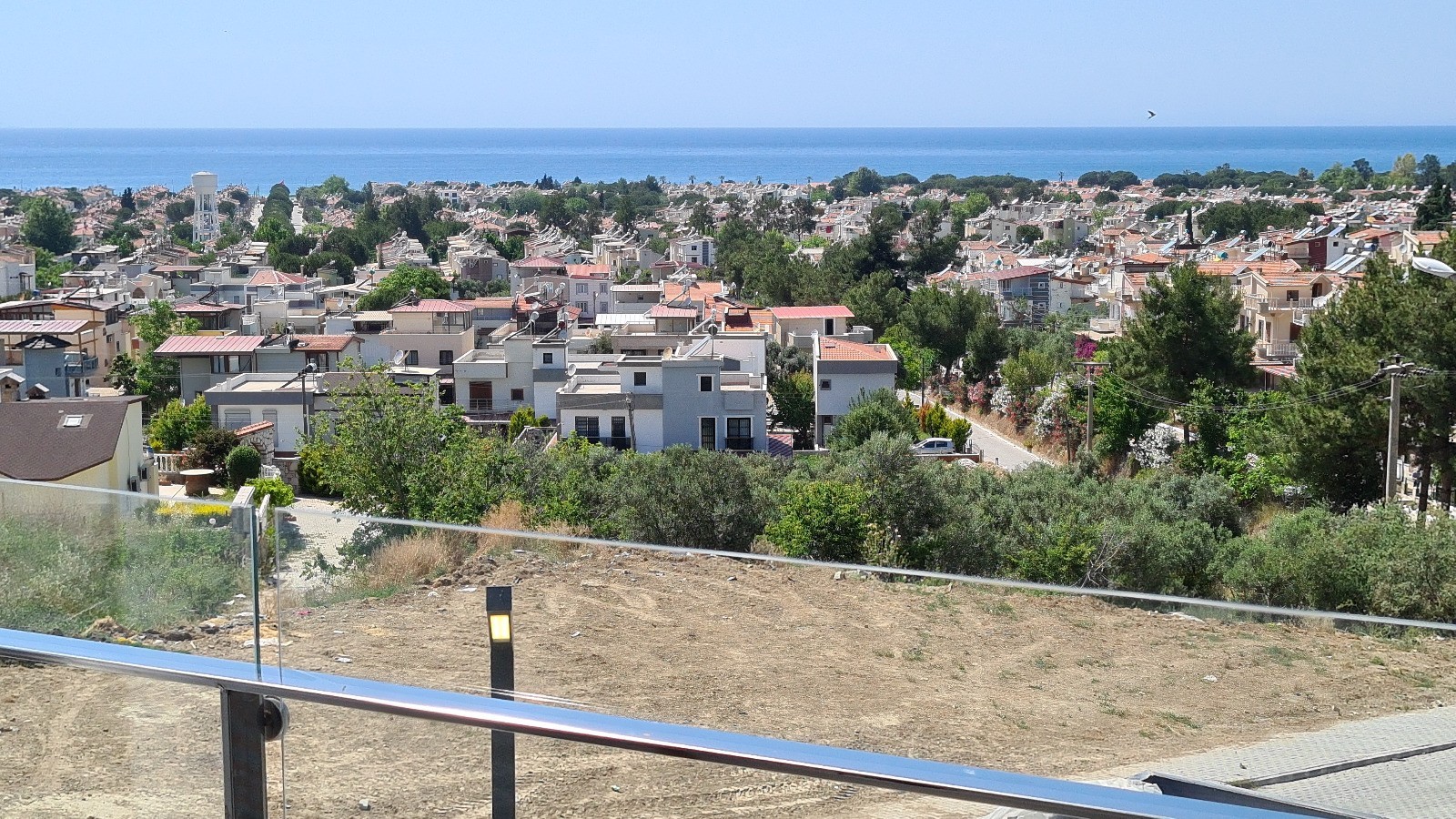 РОСКОШНАЯ ОТДЕЛЬНАЯ ВИЛЛА С ЧАСТНЫМ БАССЕЙНОМ В КУШАДАСЫ.