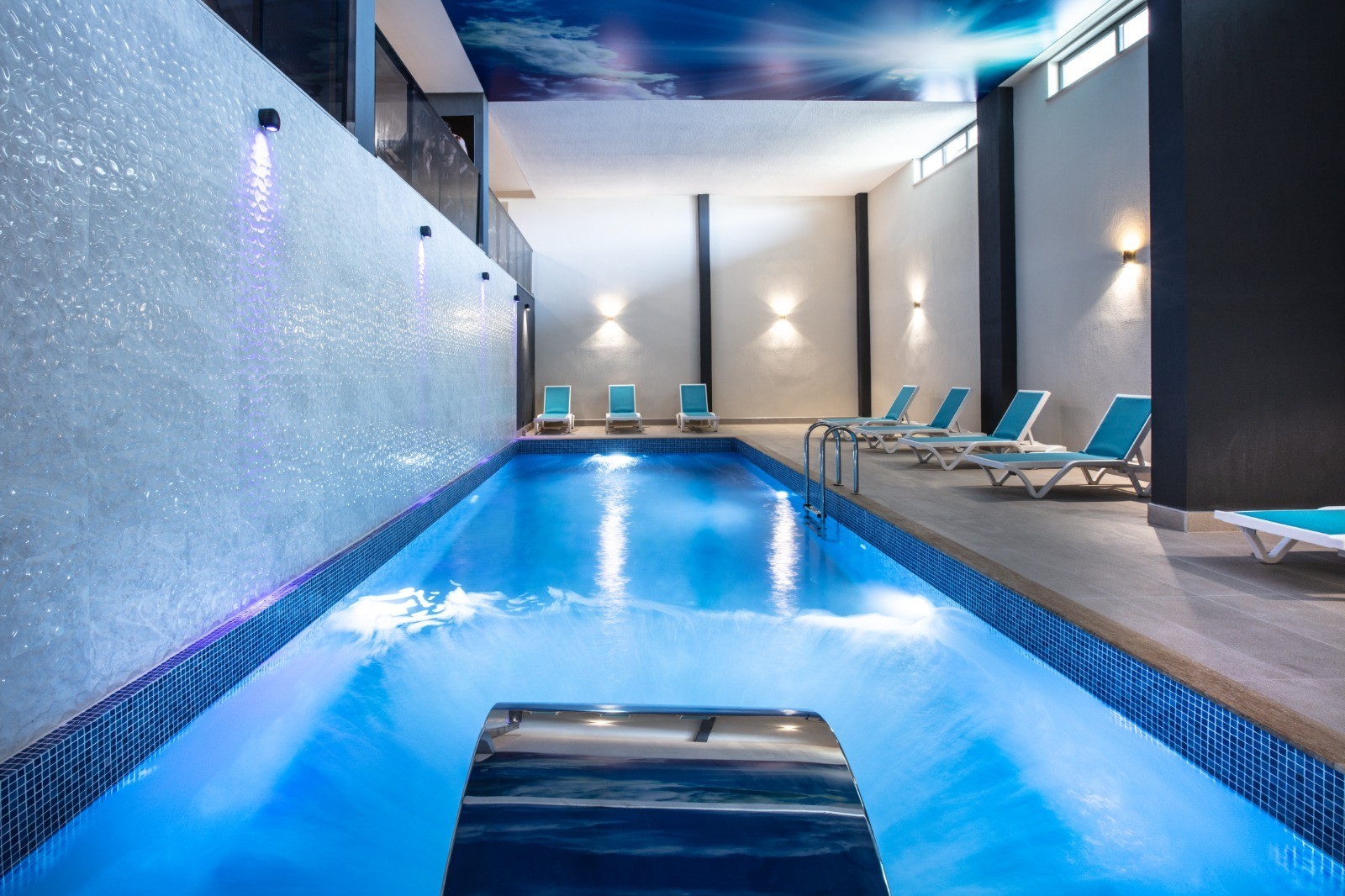 НОВАЯ КВАРТИРА 2+1 В КУШАДАСЫ.