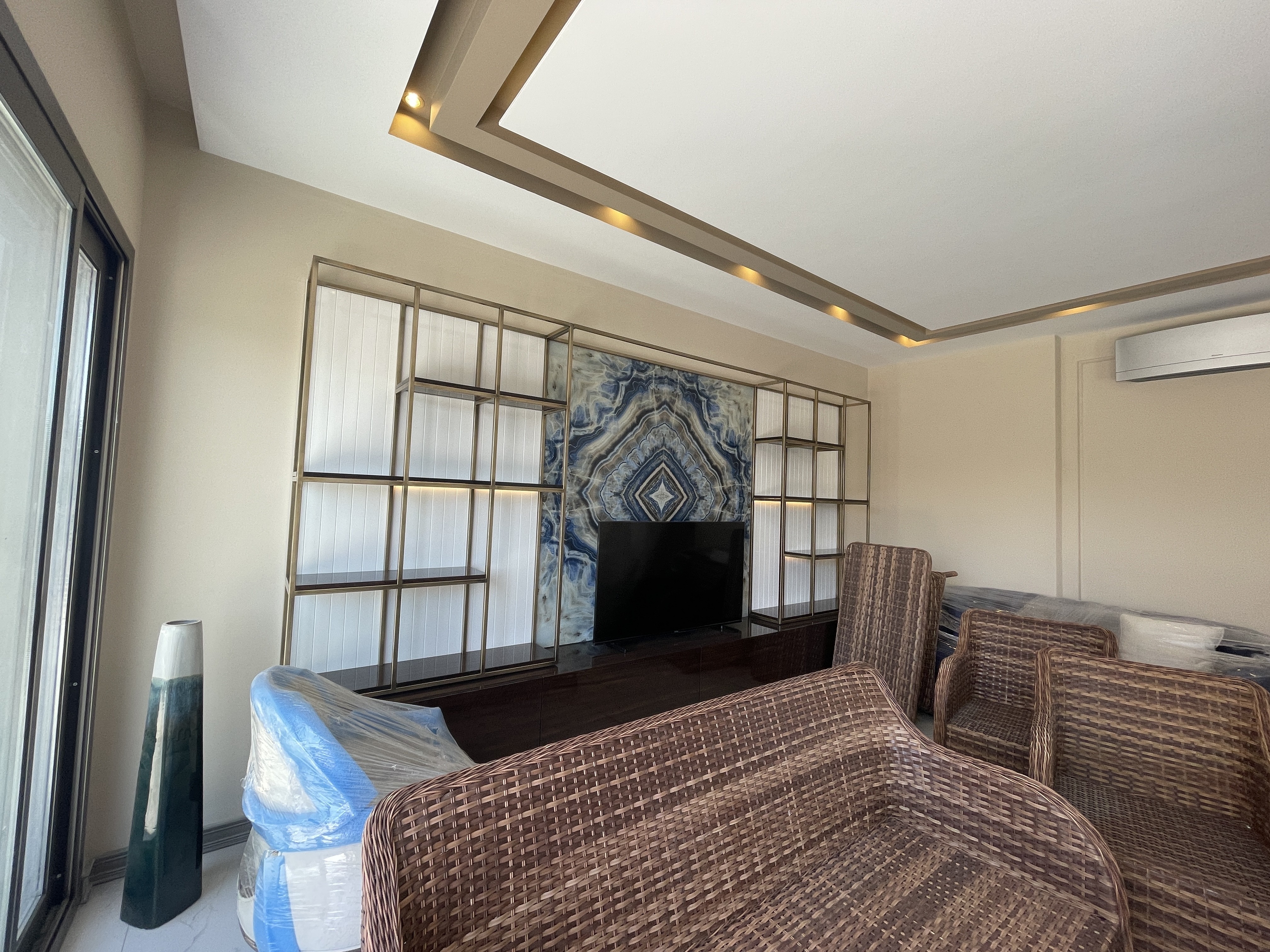 СОВРЕМЕННЫЕ НОВЫЕ КВАРТИРЫ В КУШАДАСЫ.