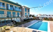 NATURAL STONE ARCHITECTURE 1 BEDROOM RESIDENCE WITH NICE SEAVIEW AT MARINA LOCATION}