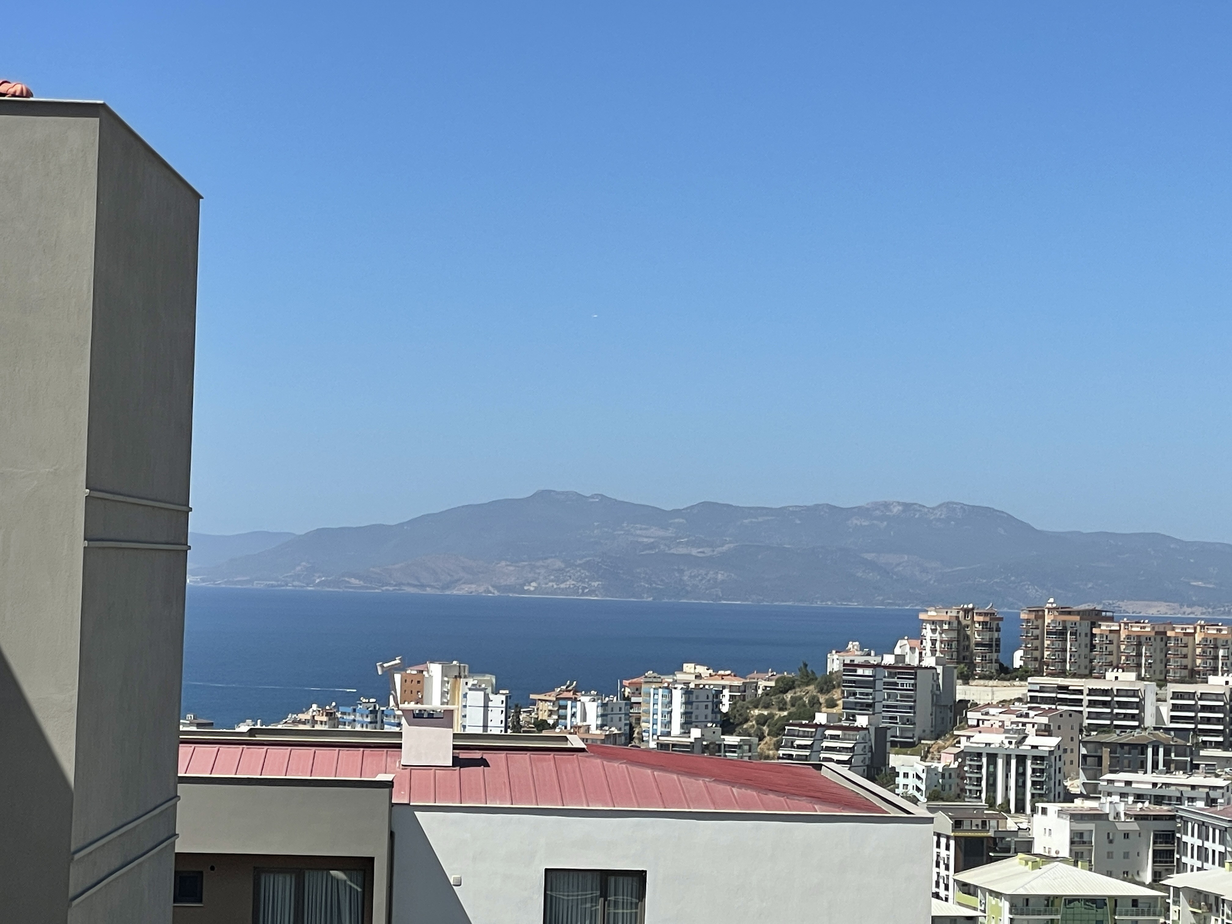 BRAND NEW 3 BEDROOMED RESIDENCE