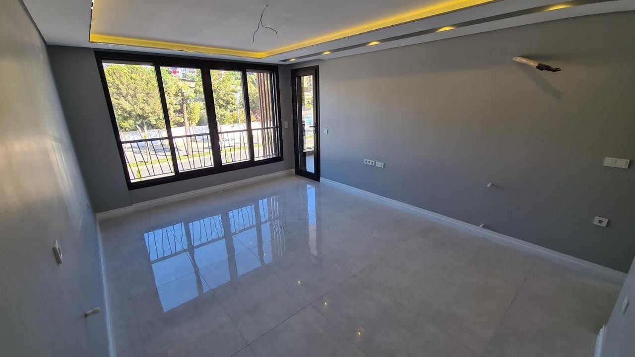 LAST OPPORTUNITIES NOT TO MISS LADIES BEACH RESIDENCE 2 BEDROOM