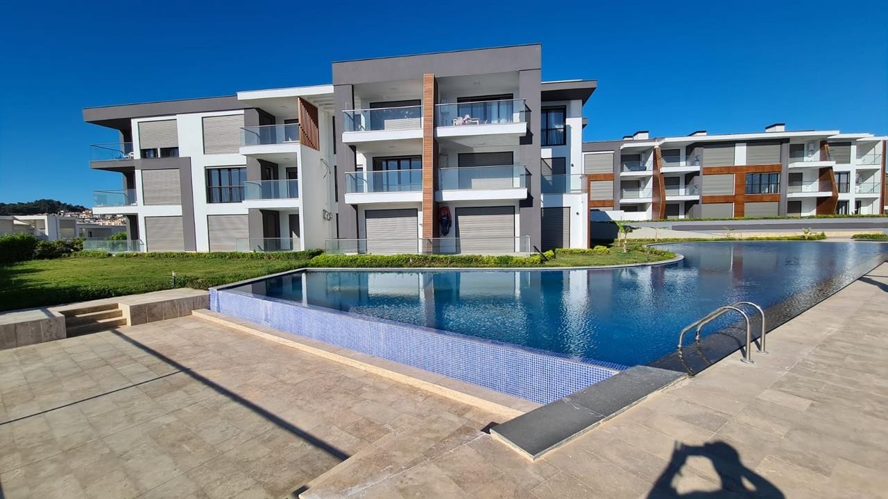 LAST OPPORTUNITIES NOT TO MISS LADIES BEACH RESIDENCE 2 BEDROOM