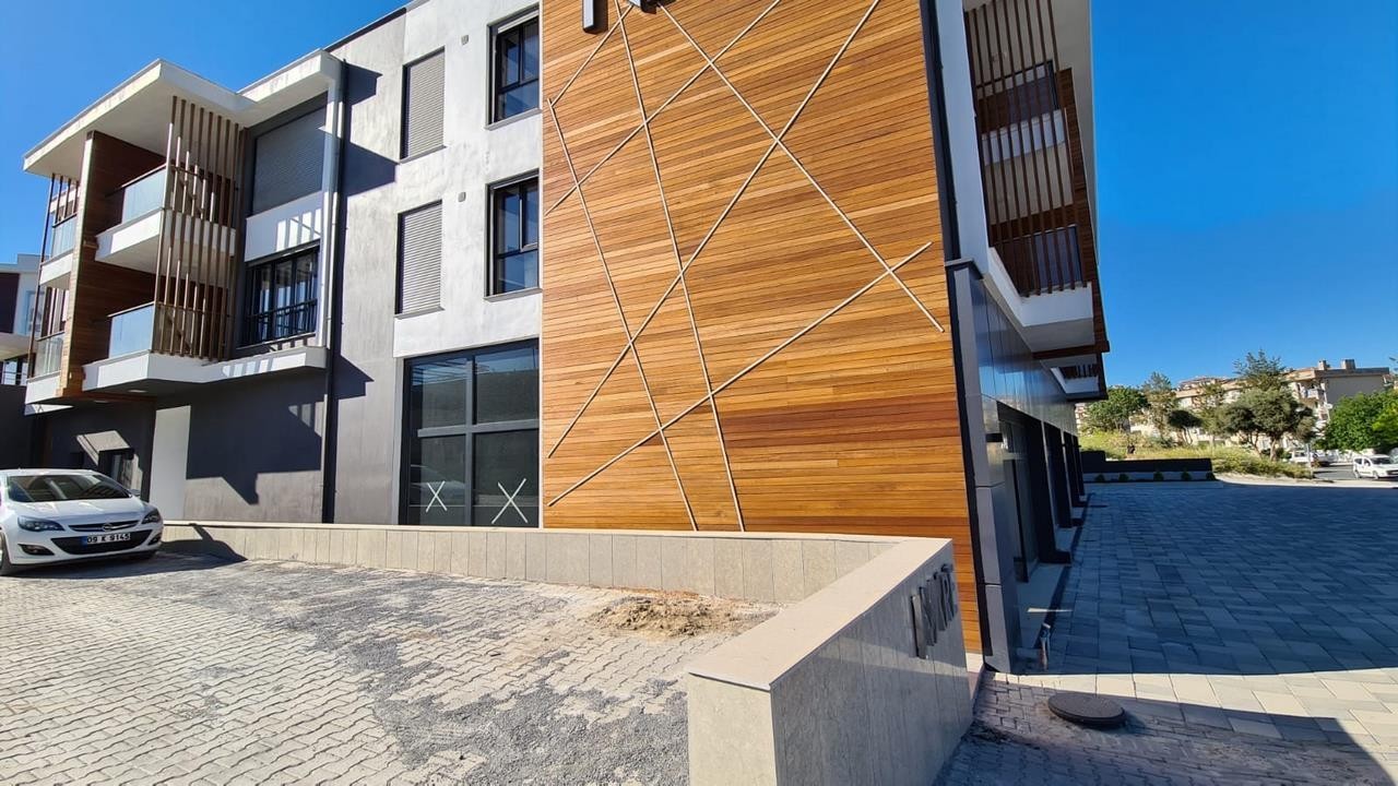 LAST OPPORTUNITIES NOT TO MISS LADIES BEACH RESIDENCE 2 BEDROOM