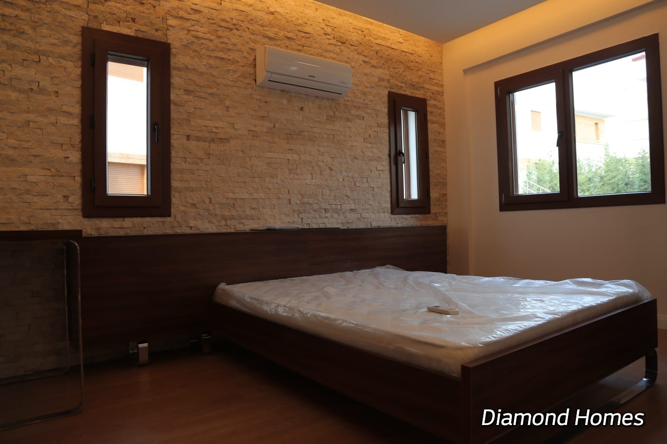 LADIES BEACH  BRAND NEW 2 BEDROOM APARTMENT FOR SALE