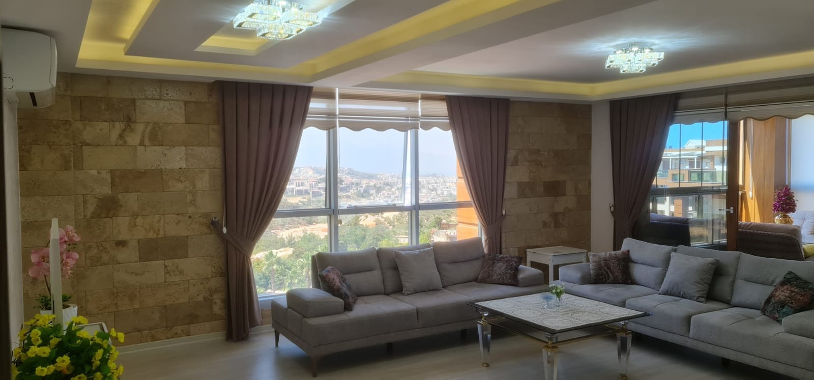 РОСКОШНЫЙ ПЕНТХАУС С ВИДОМ НА МОРЕ В КУШАДАСЫ.