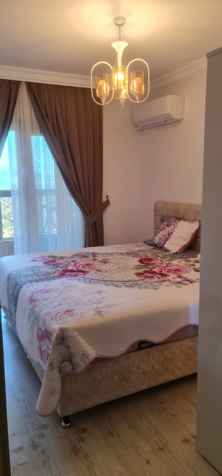 РОСКОШНЫЙ ПЕНТХАУС С ВИДОМ НА МОРЕ В КУШАДАСЫ.