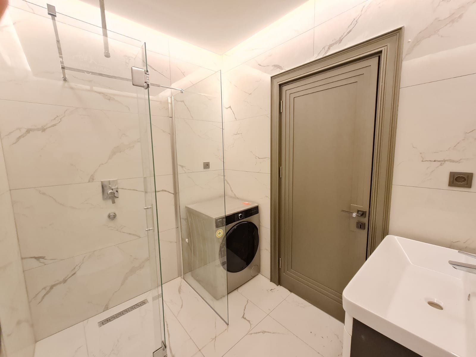 СОВРЕМЕННЫЕ НОВЫЕ КВАРТИРЫ В КУШАДАСЫ.