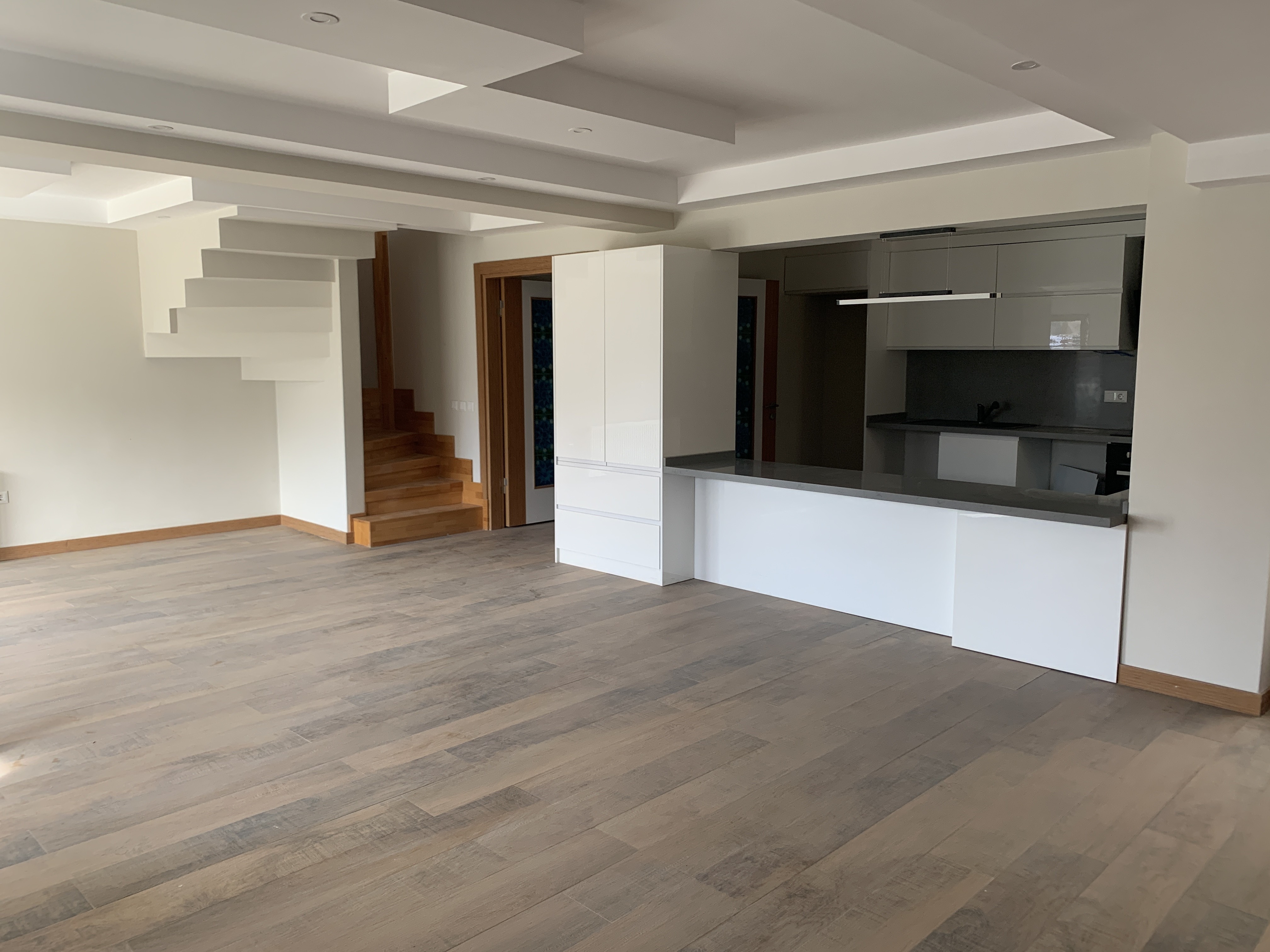 MARINA WIDE PENTHOUSE 4+1 NEW CENTRAL SYSTEM