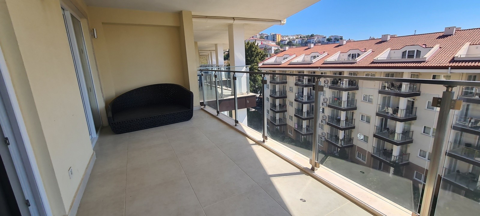 КВАРТИРА 1+1 В RAMADA RESORT В КУШАДАСЫ.