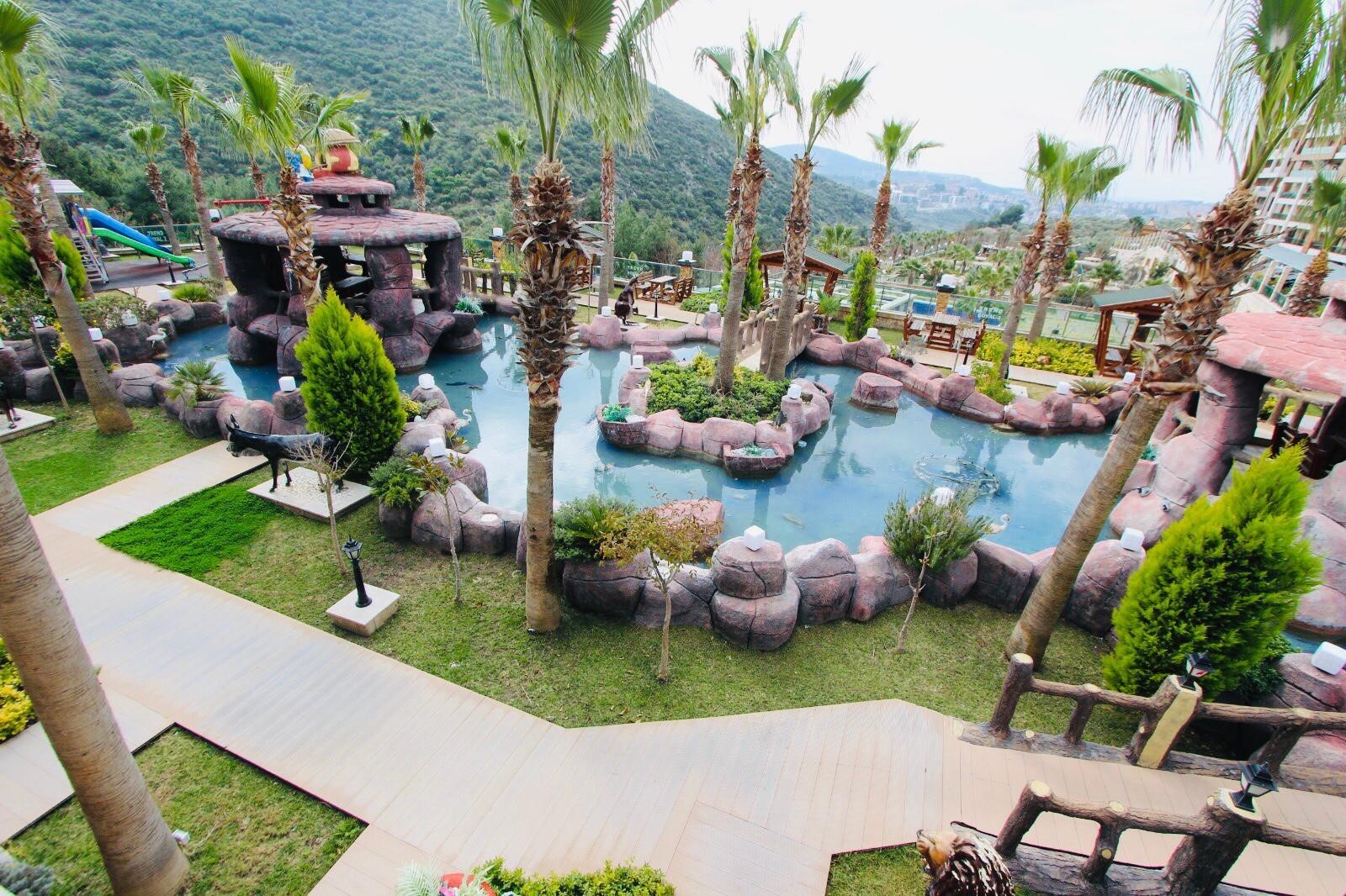 ЭЛИТНЫЕ КВАРТИРЫ В ПРЕСТИЖНОМ КОМПЛЕКСЕ В КУШАДАСЫ.