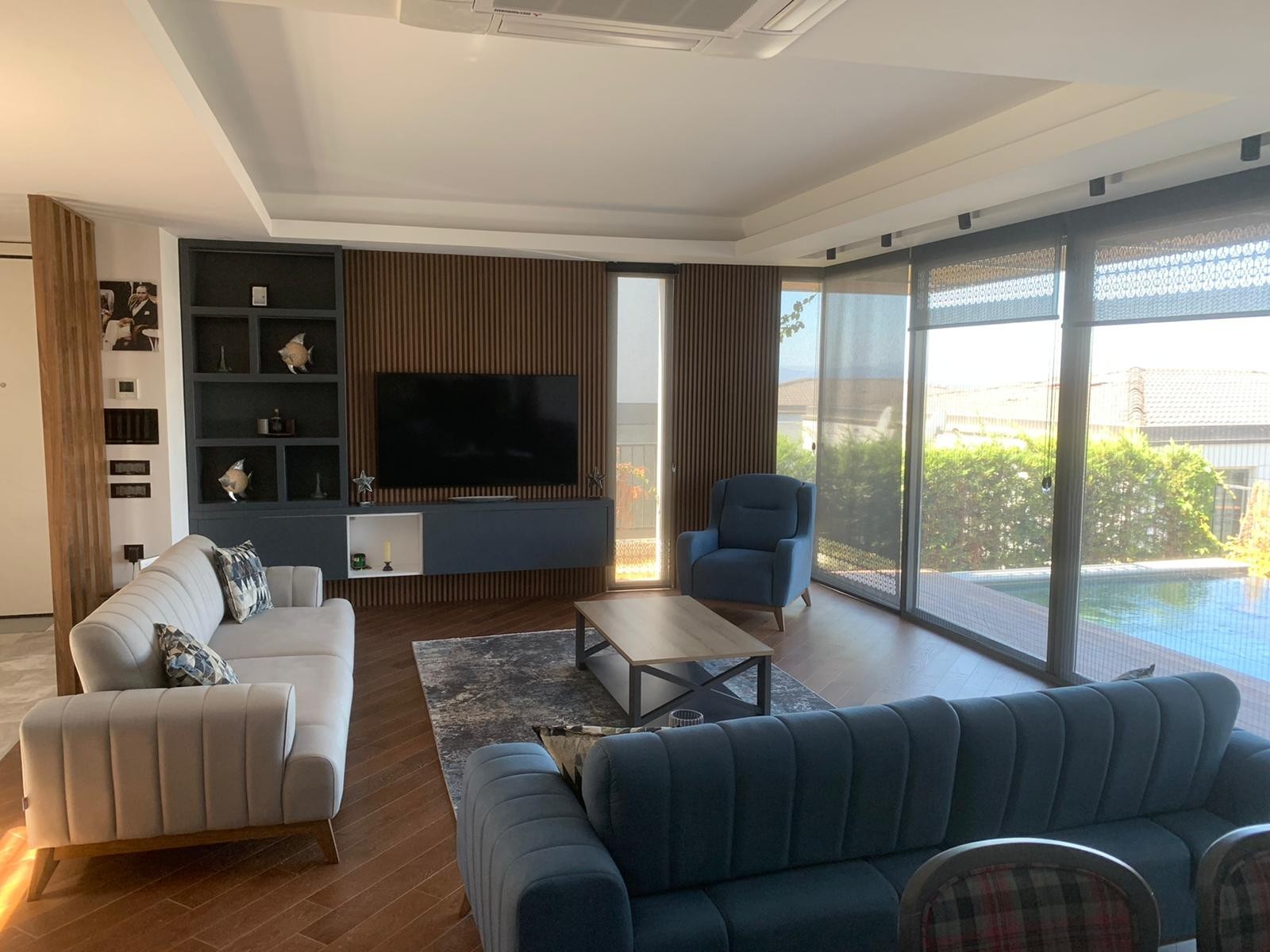 РОСКОШНАЯ ОТДЕЛЬНАЯ ВИЛЛА С ЧАСТНЫМ БАССЕЙНОМ В КУШАДАСЫ.