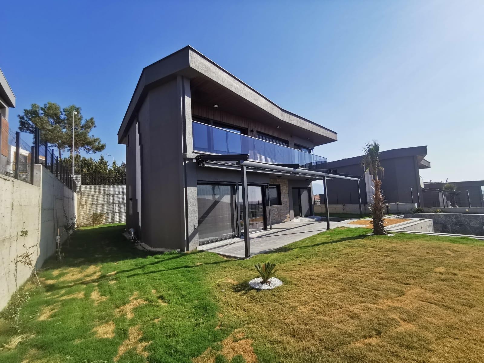 ЭЛИТНАЯ ВИЛЛА НА ПРОДАЖУ В КУШАДАСЫ.